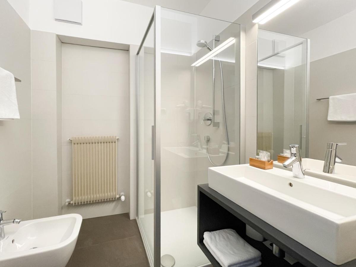 Hotel Schoenbrunn Merano Esterno foto