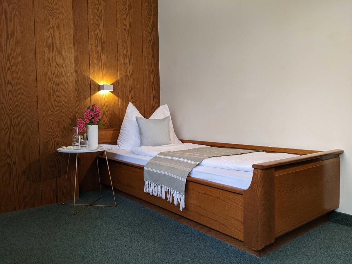 Hotel Schoenbrunn Merano Esterno foto