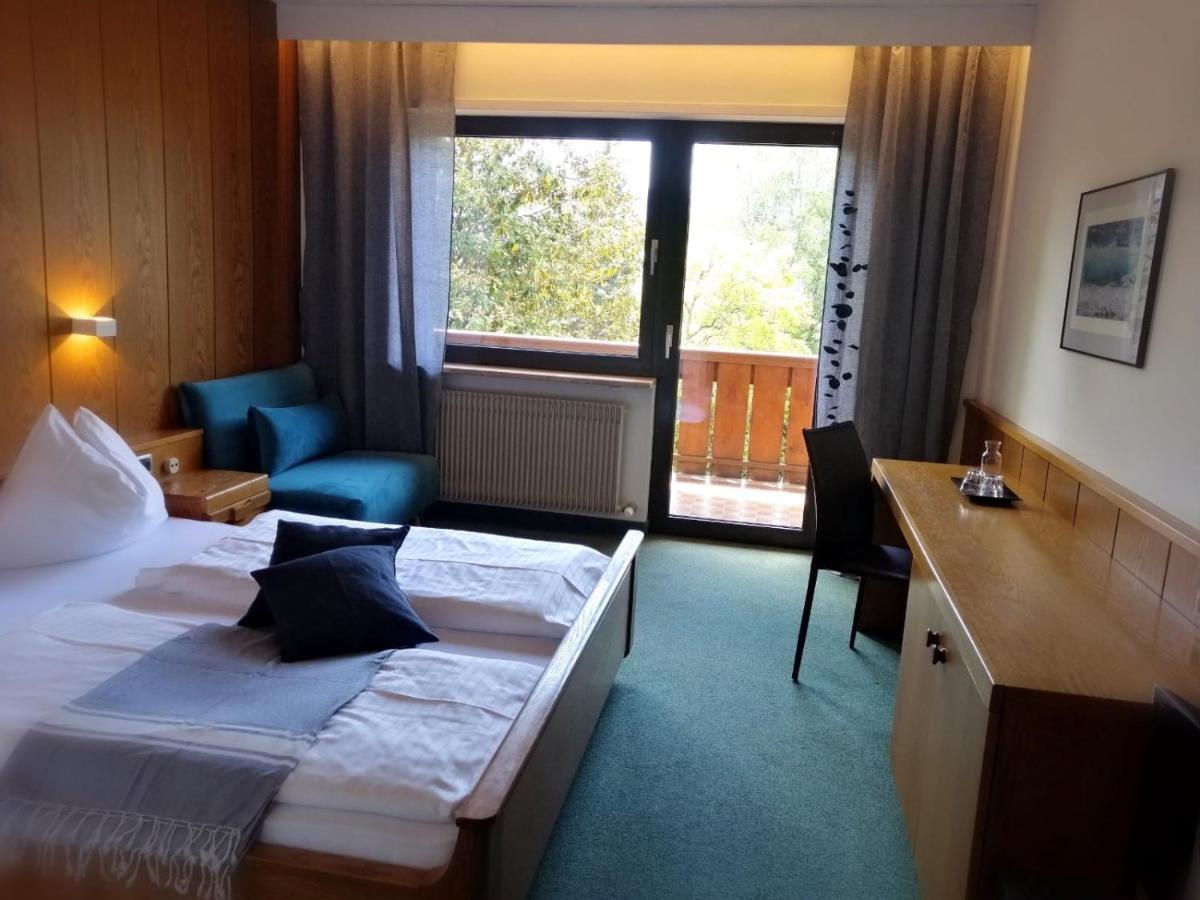 Hotel Schoenbrunn Merano Esterno foto