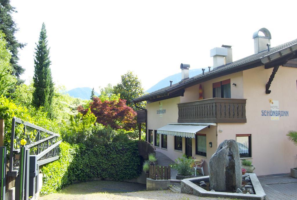 Hotel Schoenbrunn Merano Esterno foto