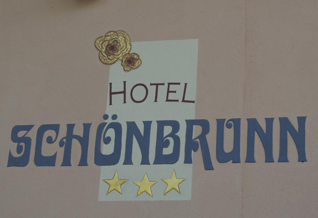 Hotel Schoenbrunn Merano Esterno foto